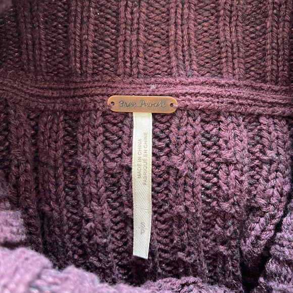 Free People Turtleneck Sweater (size small) - Picture 3 of 9